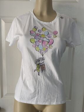 White  Women's Balloon Graphic Tee (.New No Tag.) Pit To Pit 17 Inch